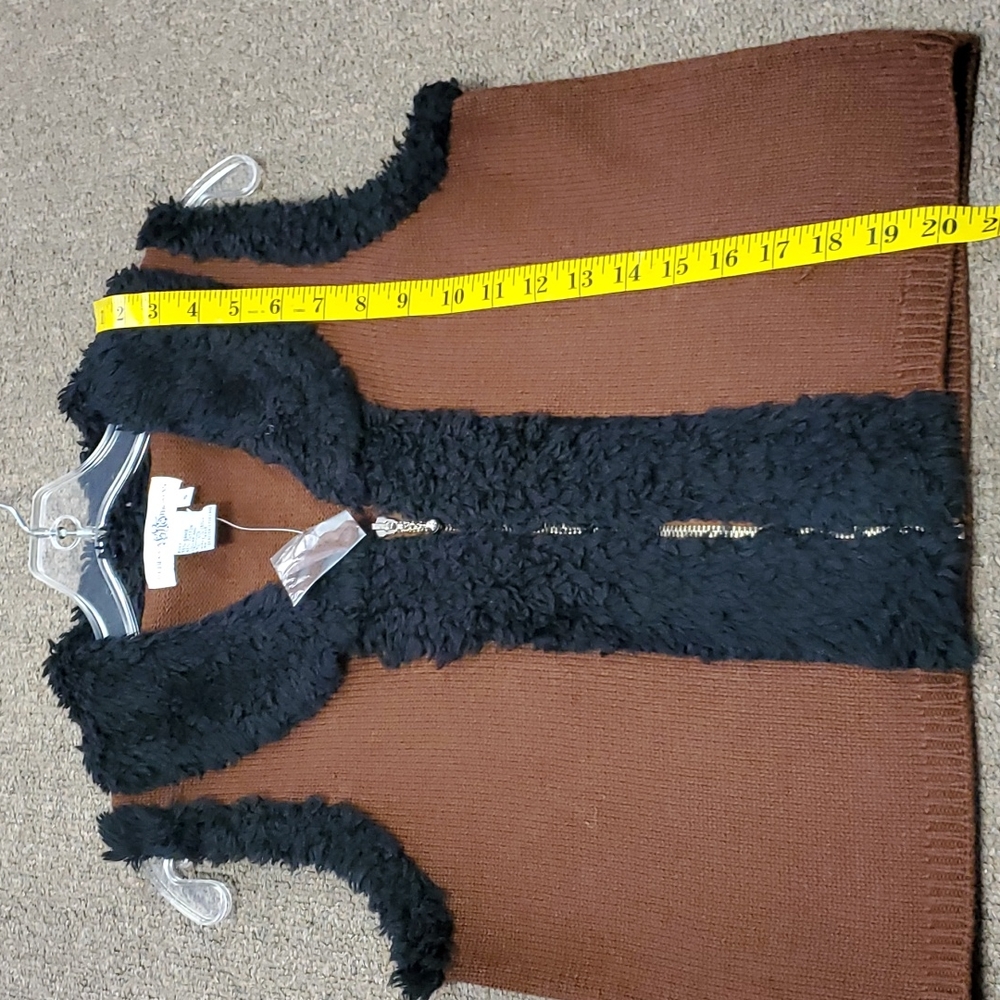 Rebecca Thomas sweater vest new